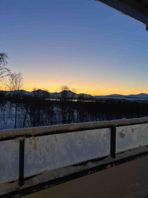Ny Leilighet I Nytt Bygg I Naturskjonne Omgivelser! Tromsø Esterno foto