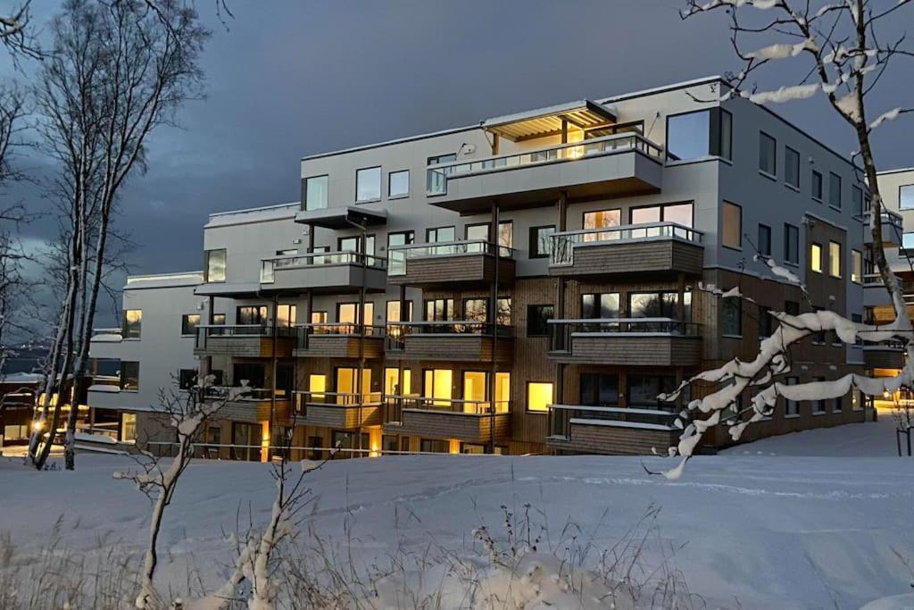 Ny Leilighet I Nytt Bygg I Naturskjonne Omgivelser! Tromsø Esterno foto